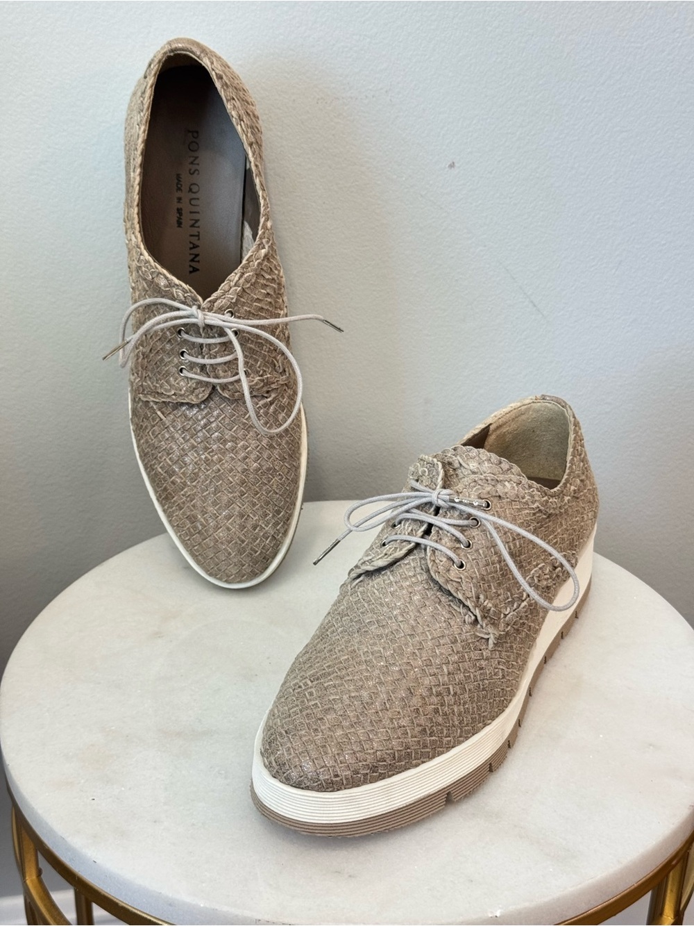 Pons Quintana Tan Woven Lace-Up Oxfords